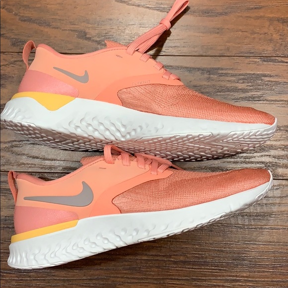 Nike Shoes - • W NIKE ODYSSEY REACT 2 FLYKNIT pink quartz/pumic